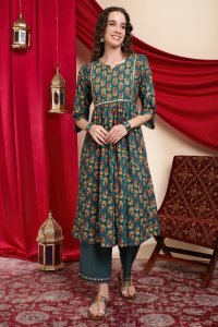 Trendy Green Floral Cotton Kurta Pant Set for Women
